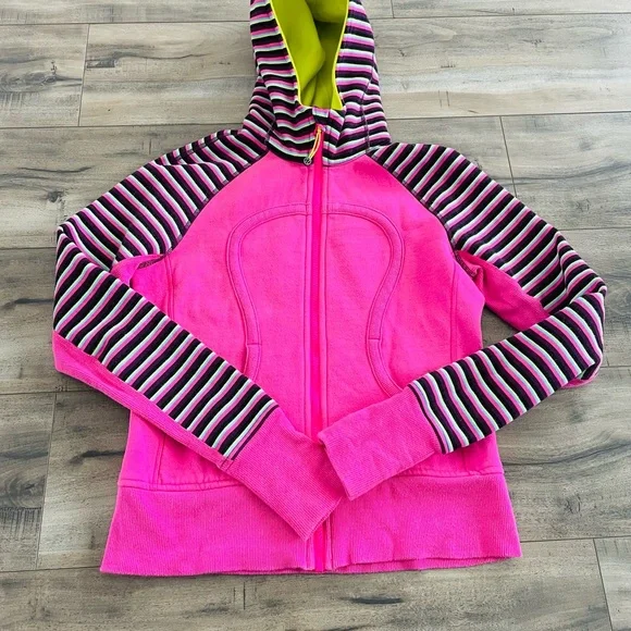 lululemon athletica Tops Lululemon Scuba Hoodie Size Pink